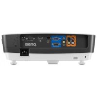 BenQ MU706
