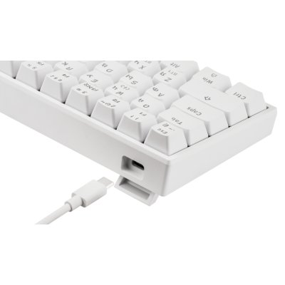 Defender Doom Attack GK-215 White