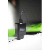 сетевое зарядное устройство More choice NC52QCm Black