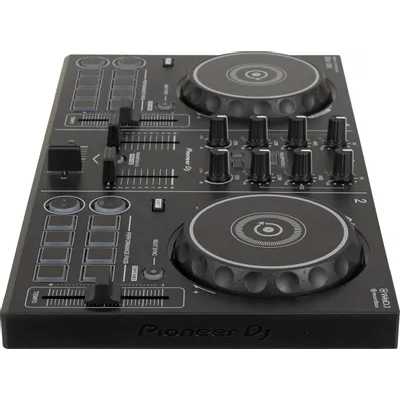музыкальный пульт Pioneer DDJ-200